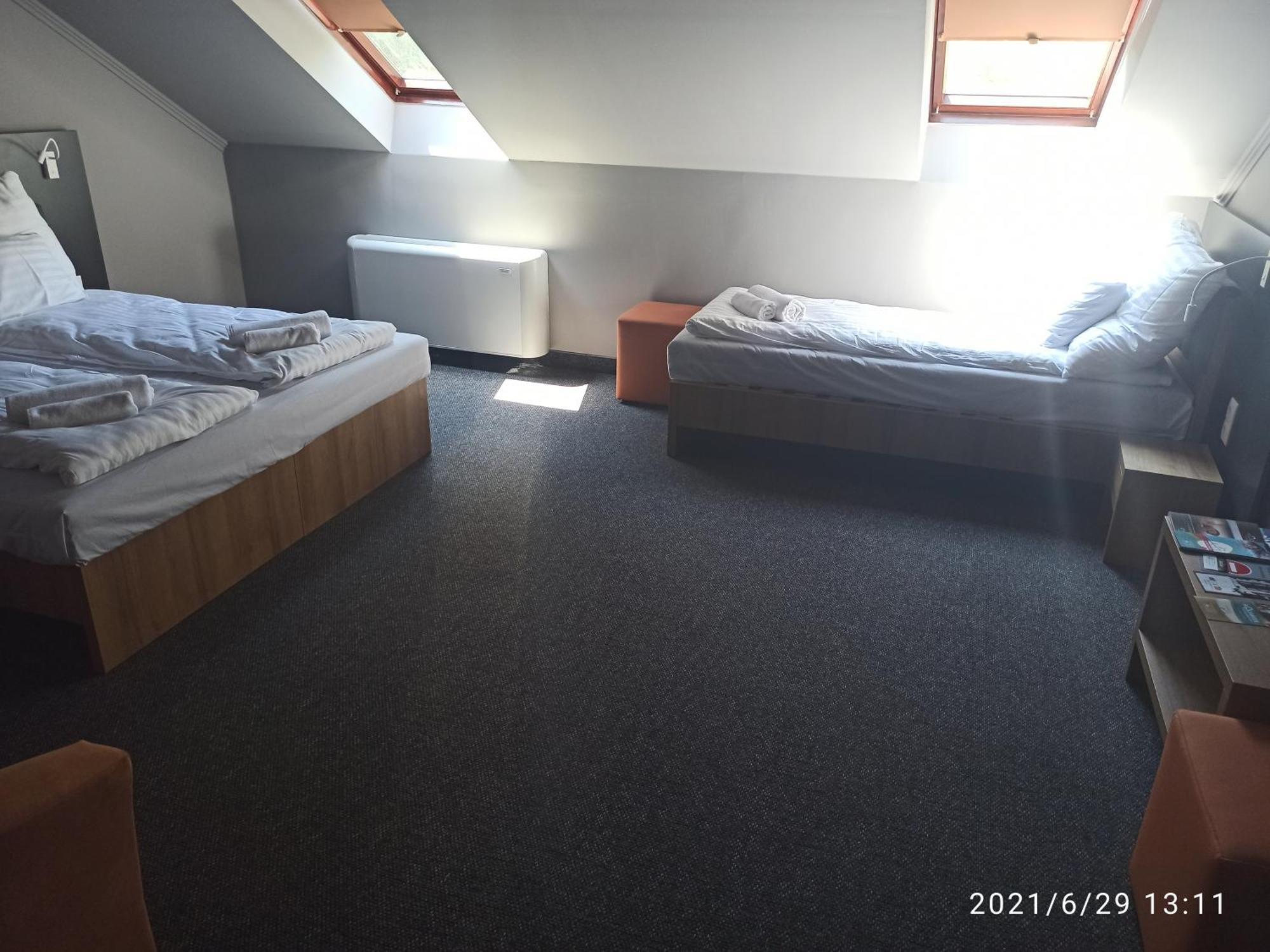 Svajci Lak Panzio Bed & Breakfast นีเรกฮาซา ภายนอก รูปภาพ
